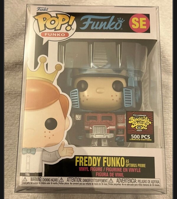 SDCC 2022   Funko Fundays Freddy Funko Optimus Prime Pop! Metallic 500 Exclusive Image (3 of 4)